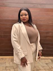 Mbali Nyakane, estate agent