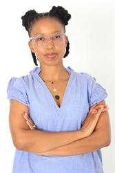 Khanya Nkosi, estate agent