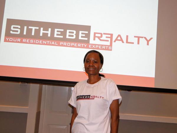 Nokukhanya Bengu, estate agent