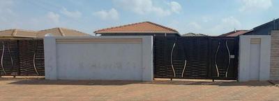 House For Rent in Protea Glen, Soweto