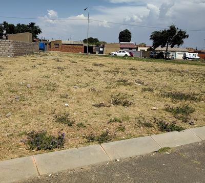 Vacant Land / Plot For Sale in Meadowlands, Soweto