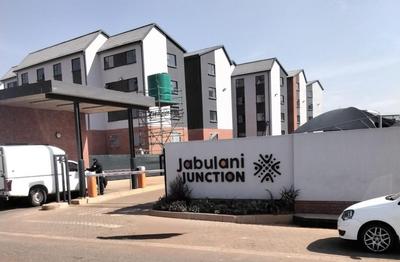 Apartment / Flat For Sale in Jabulani, Soweto