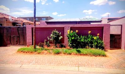 House For Rent in Glen Ridge, Soweto