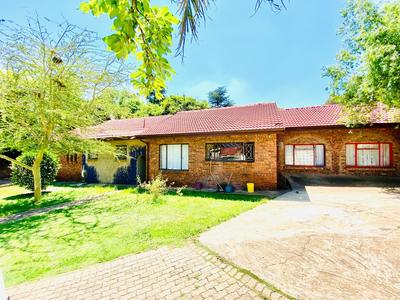 House For Sale in Monument, Krugersdorp