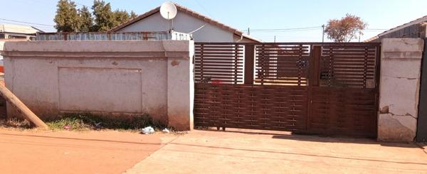 House For Sale in Protea Glen, Soweto