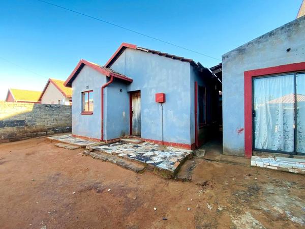 House For Sale in Protea Glen, Soweto
