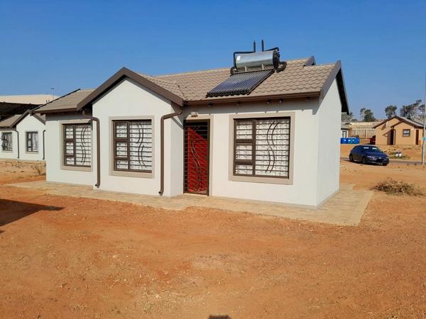 House For Sale in Wilfordon, Roodepoort
