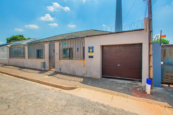 House For Sale in Brixton, Johannesburg